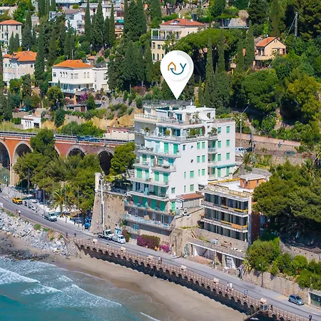 Attico Giancardi - Beachfront Sea-View Terrace