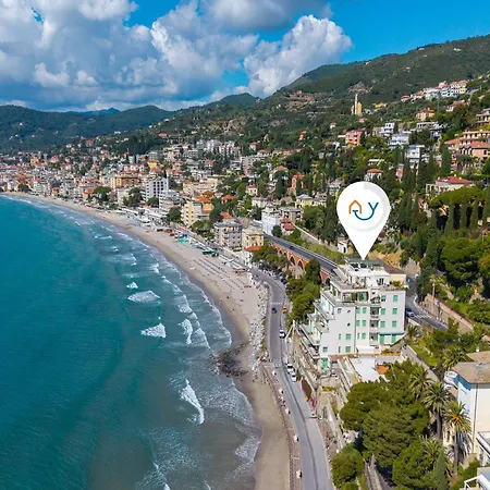 Apartman Attico Giancardi - Beachfront Sea-View Terrace Alassio