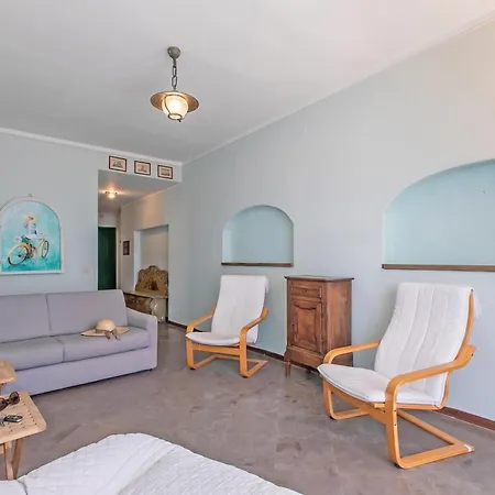Attico Giancardi - Beachfront Sea-View Terrace