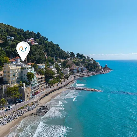 Apartman Attico Giancardi - Beachfront Sea-View Terrace *