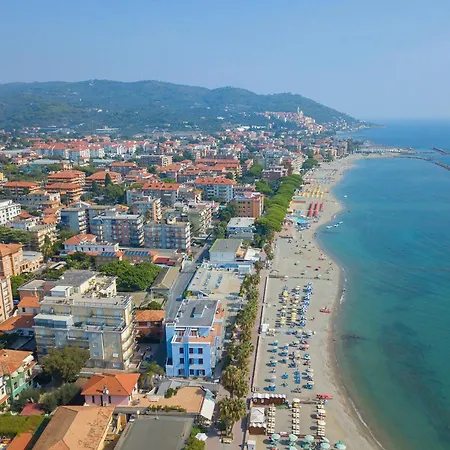 Attico Giancardi - Beachfront Sea-View Terrace Apartman *